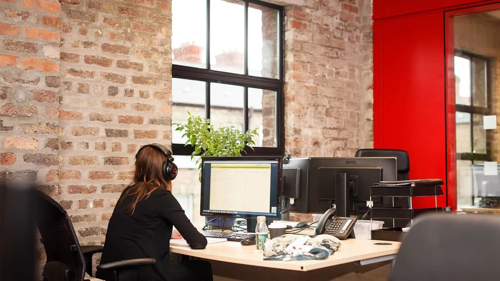 Open-space desk