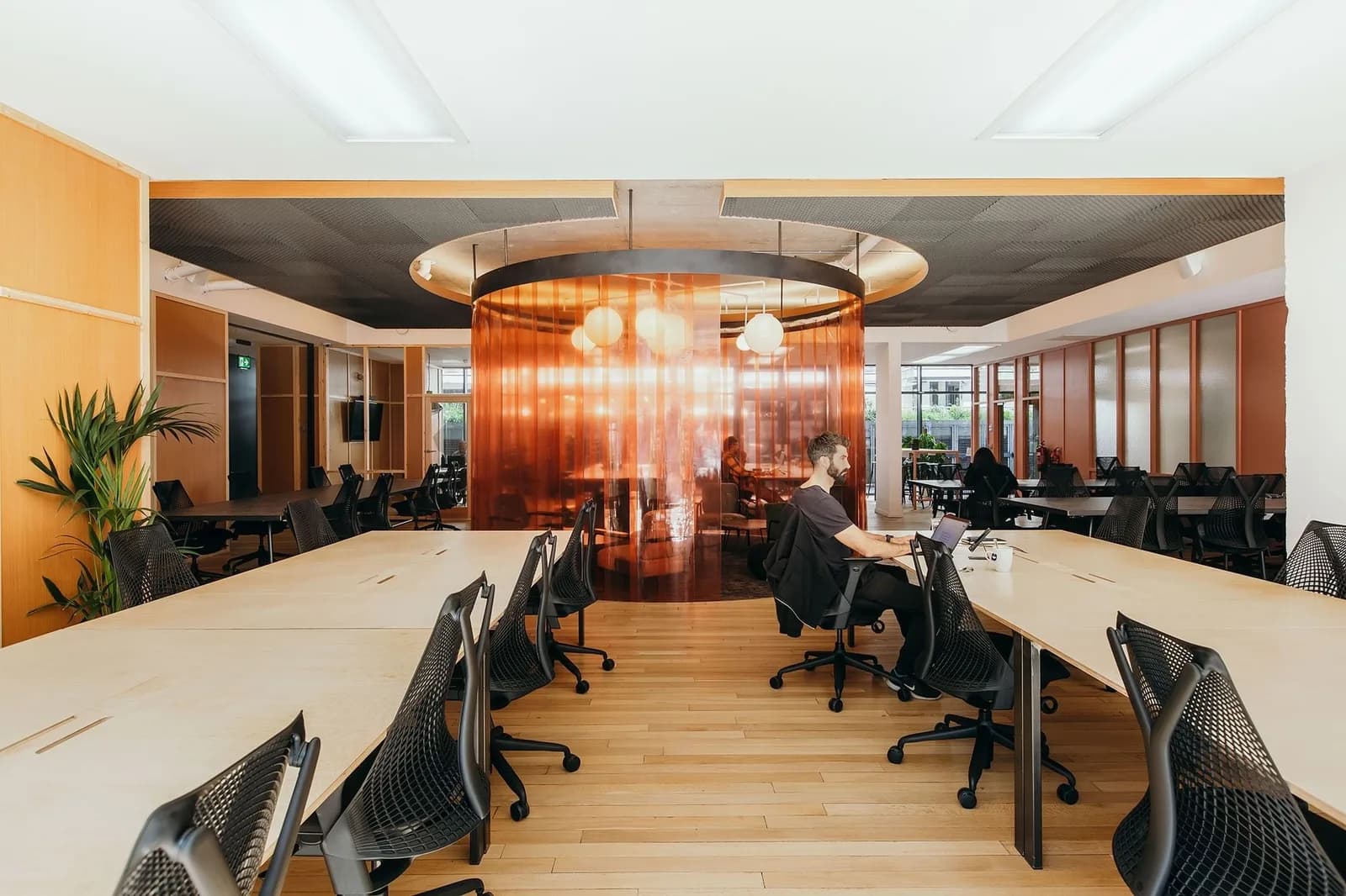 Open-space desk