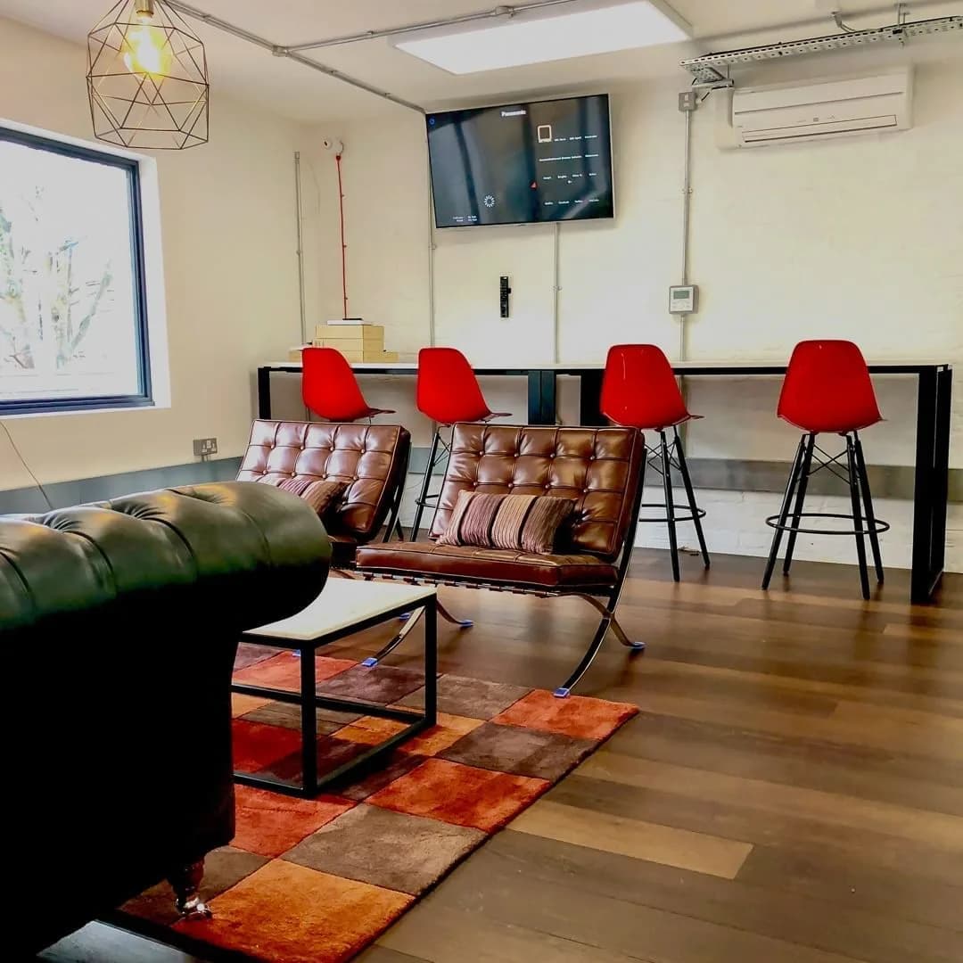 Open-space desk
