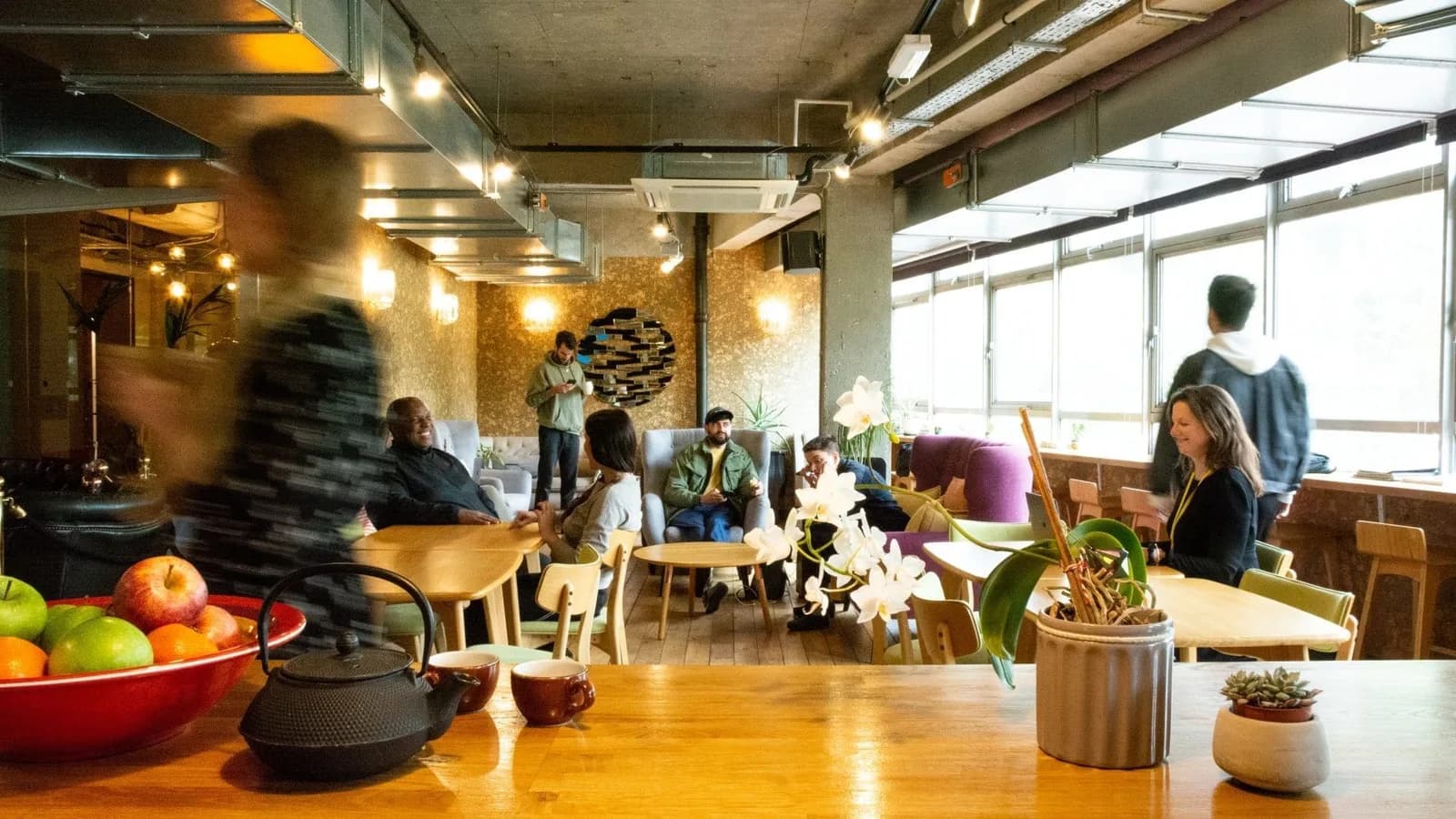 Open-space desk