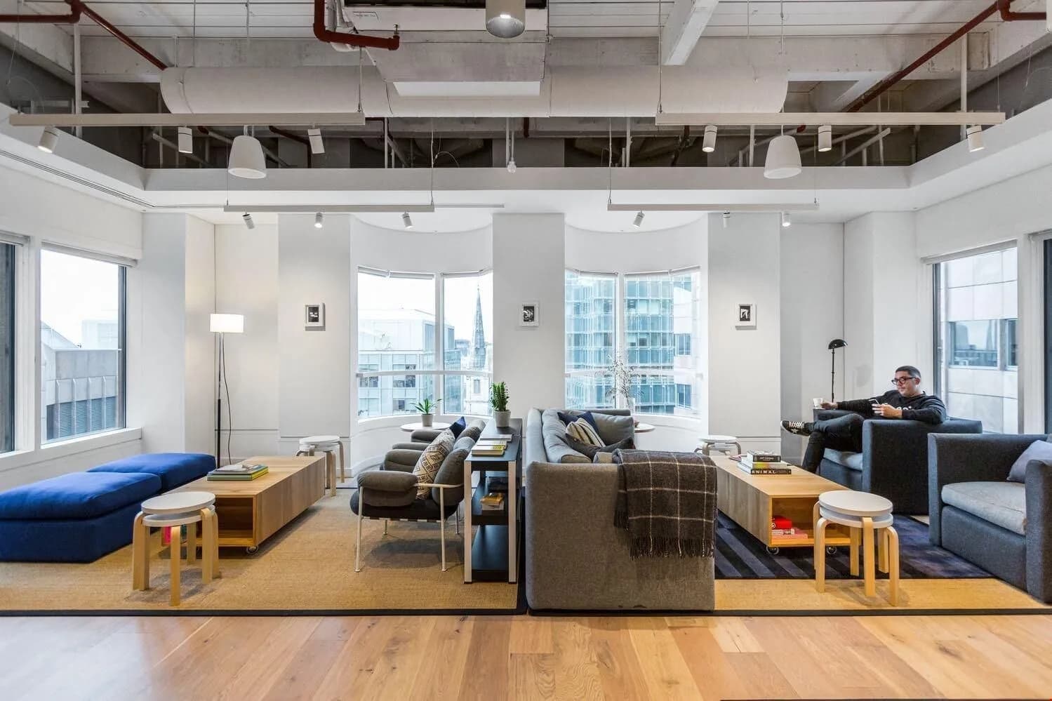 Open-space desk