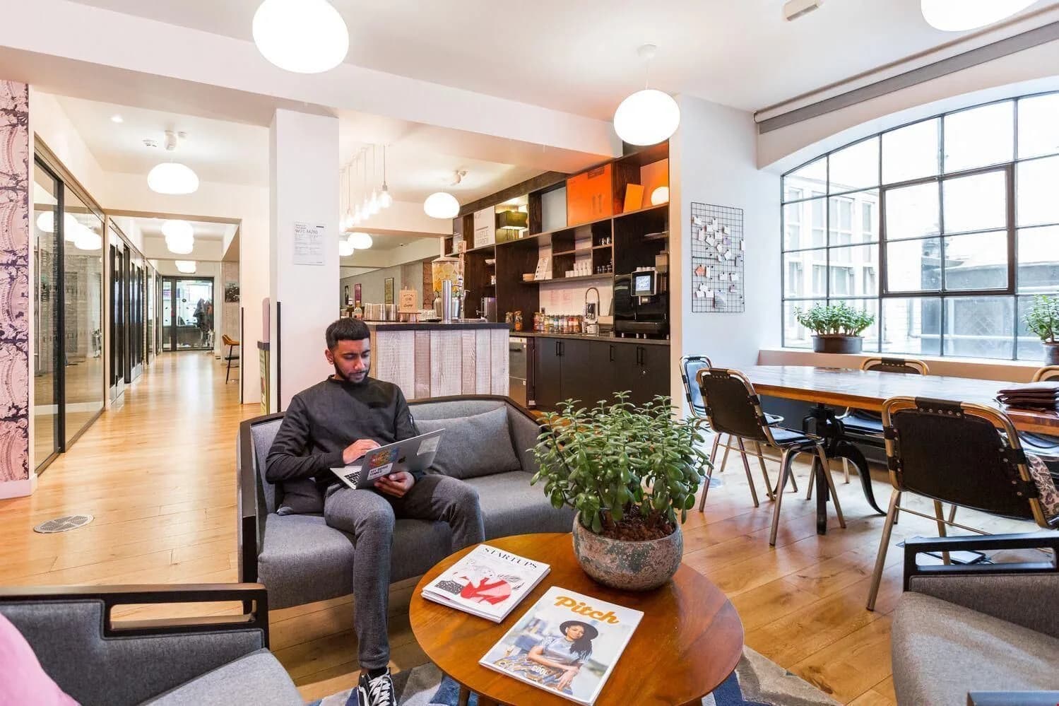 Open-space desk