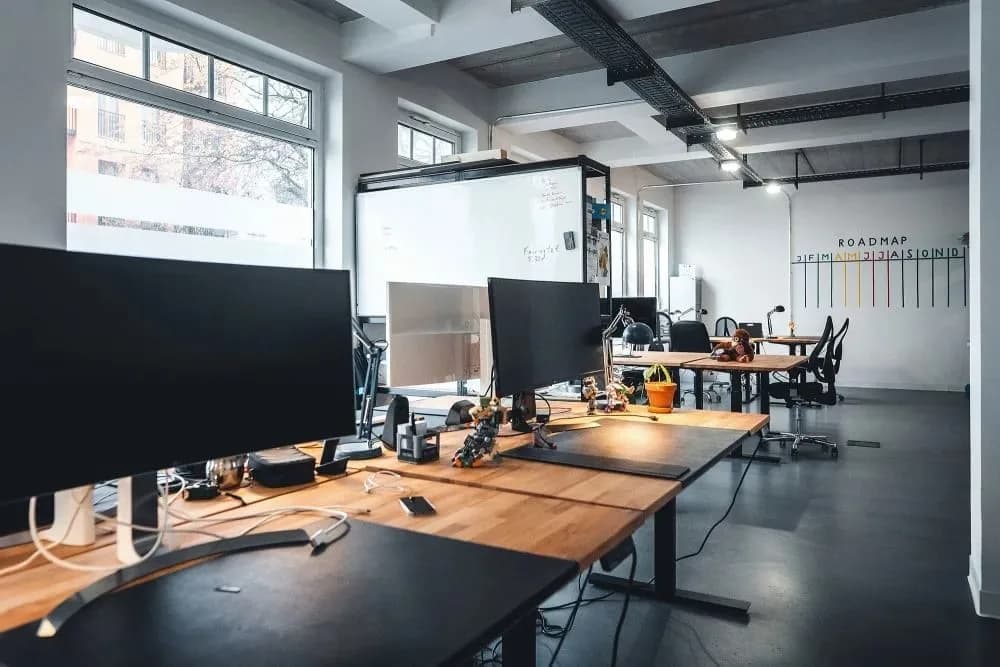 Open-space desk