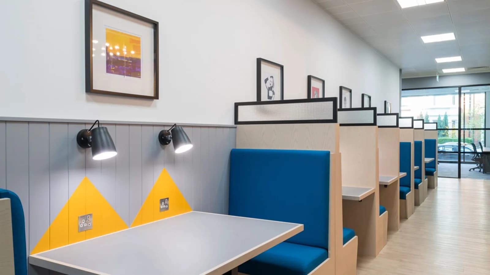 Open-space desk