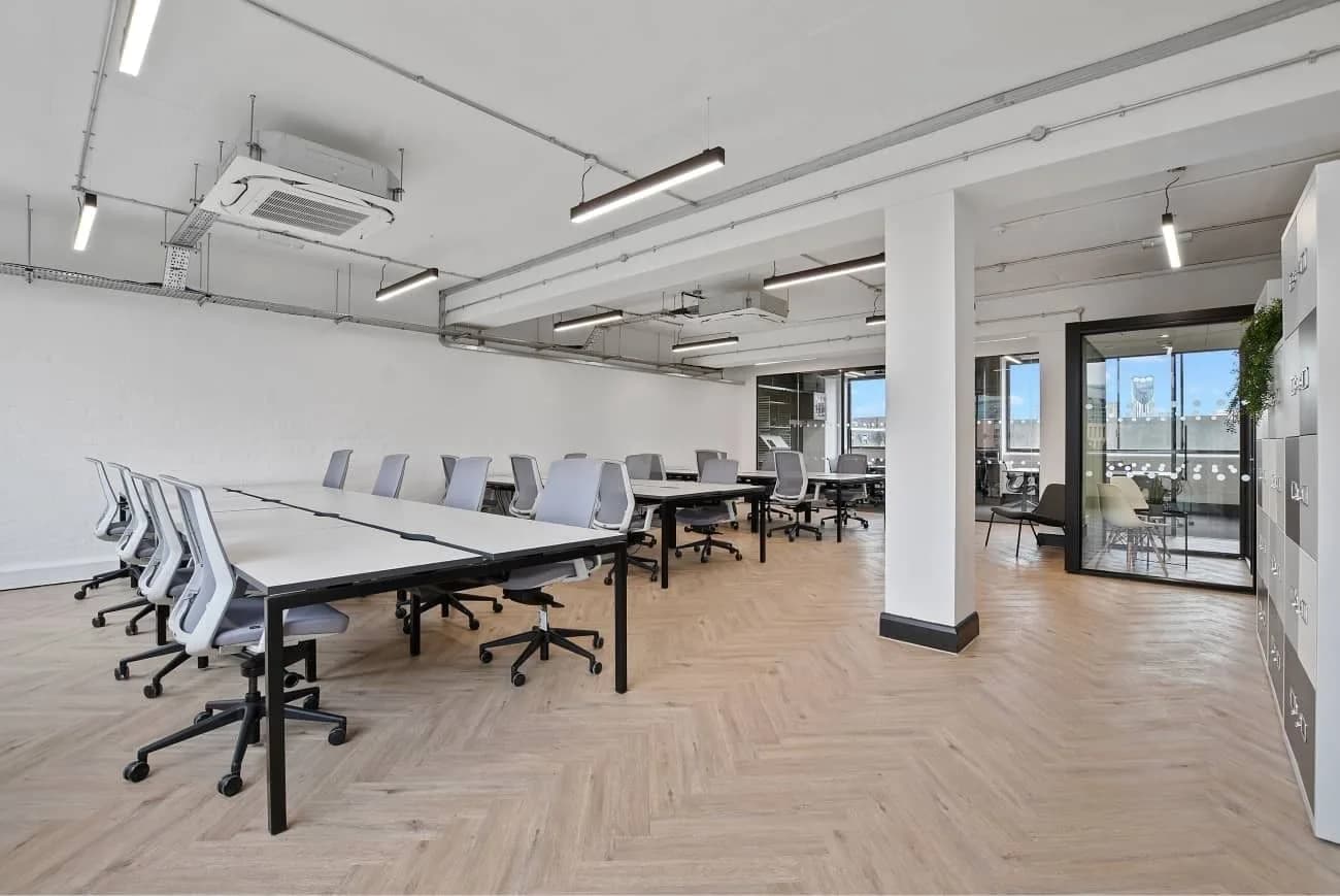 Open-space desk