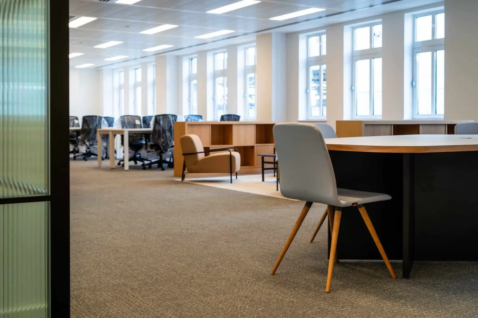 Open-space desk