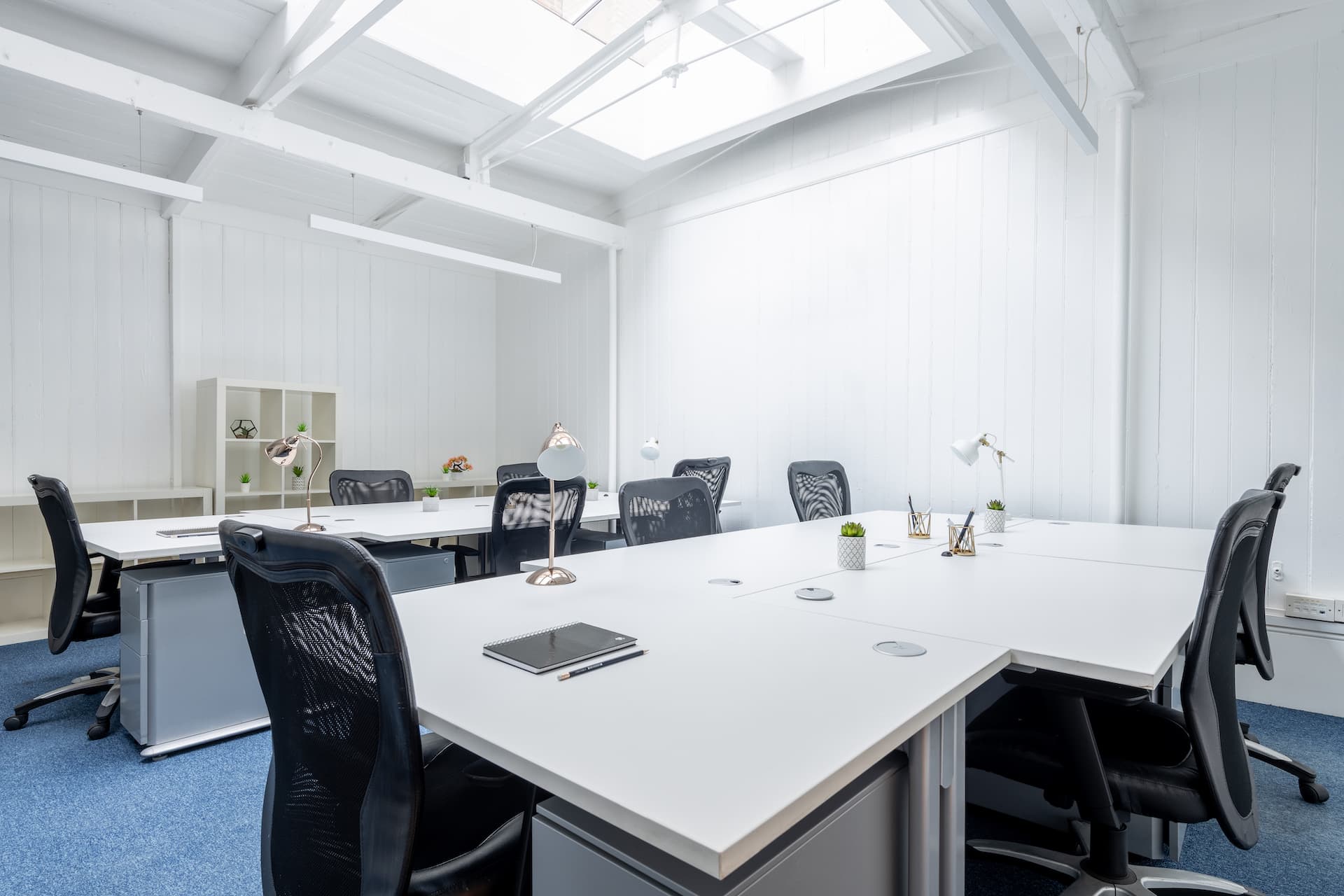Private office 6 desks