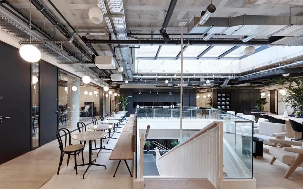Open-space desk