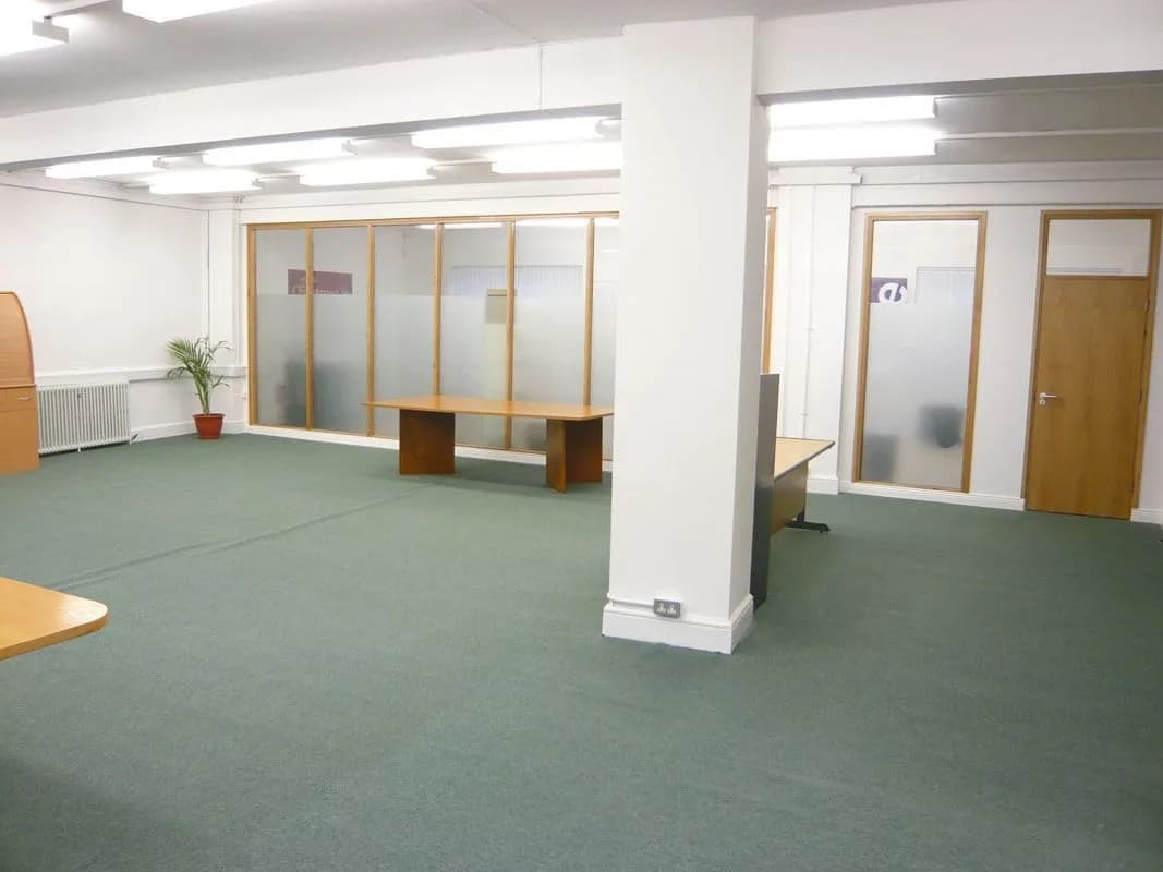 Open-space desk