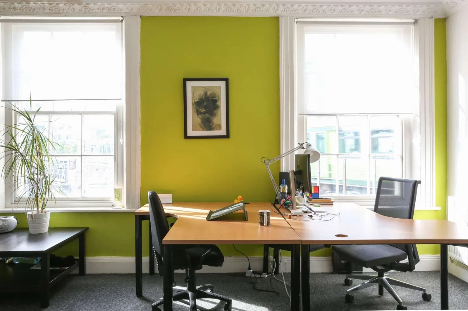 Private office (price per desk)