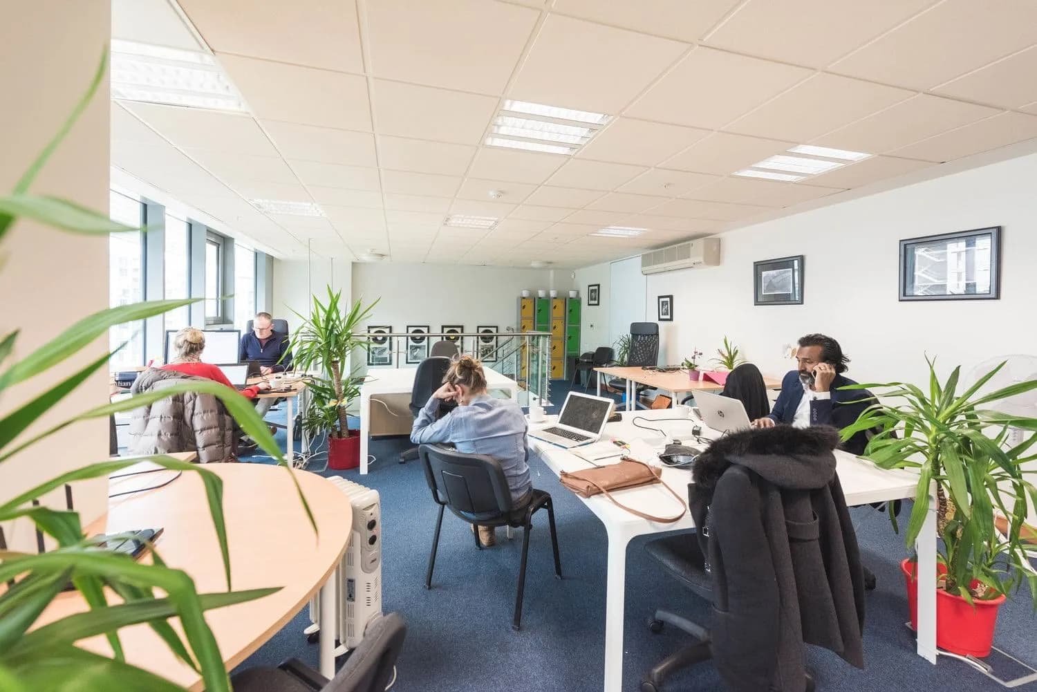Open-space desk