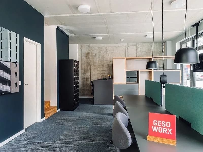 Open-space desk