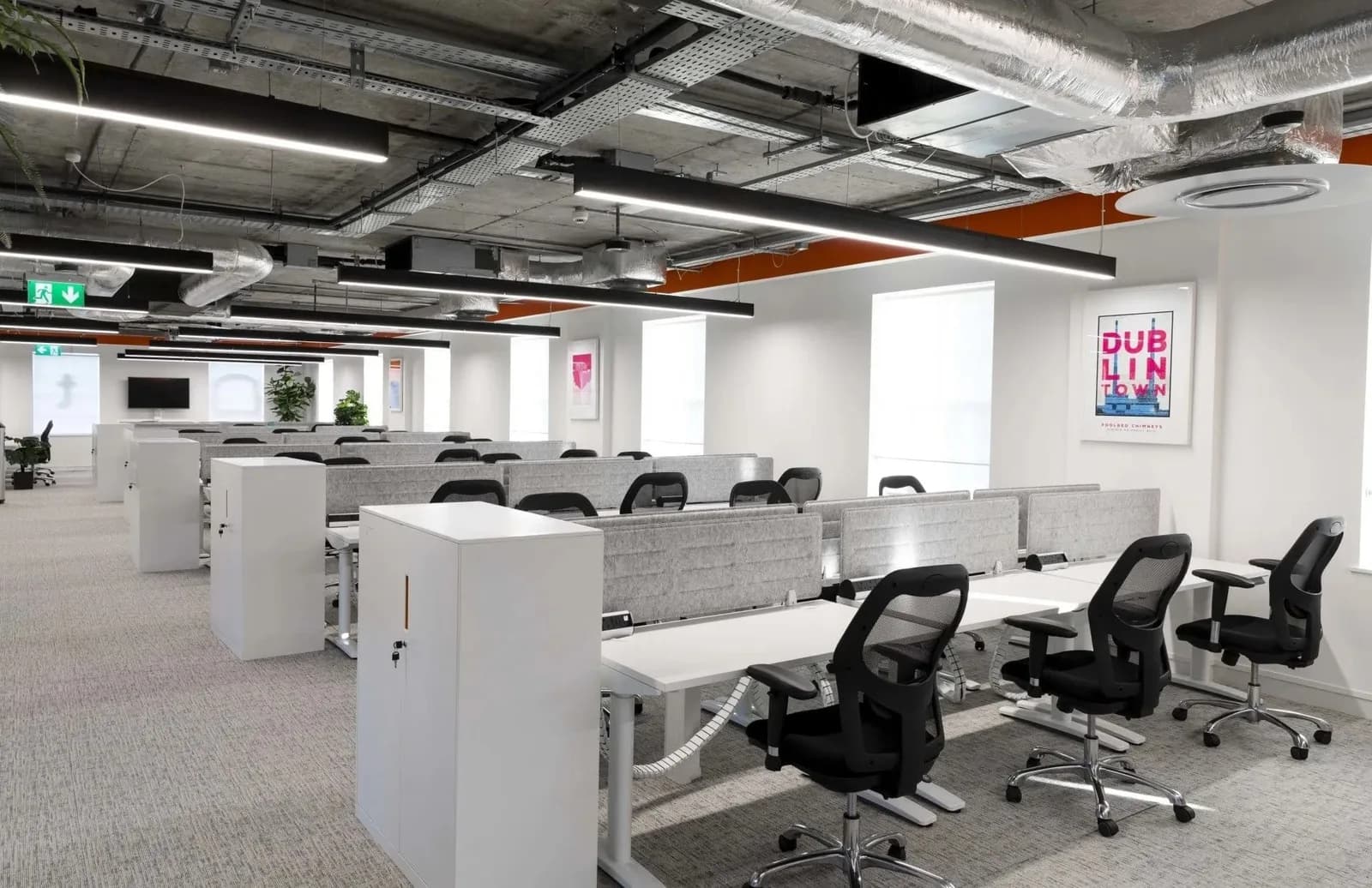 Open-space desk